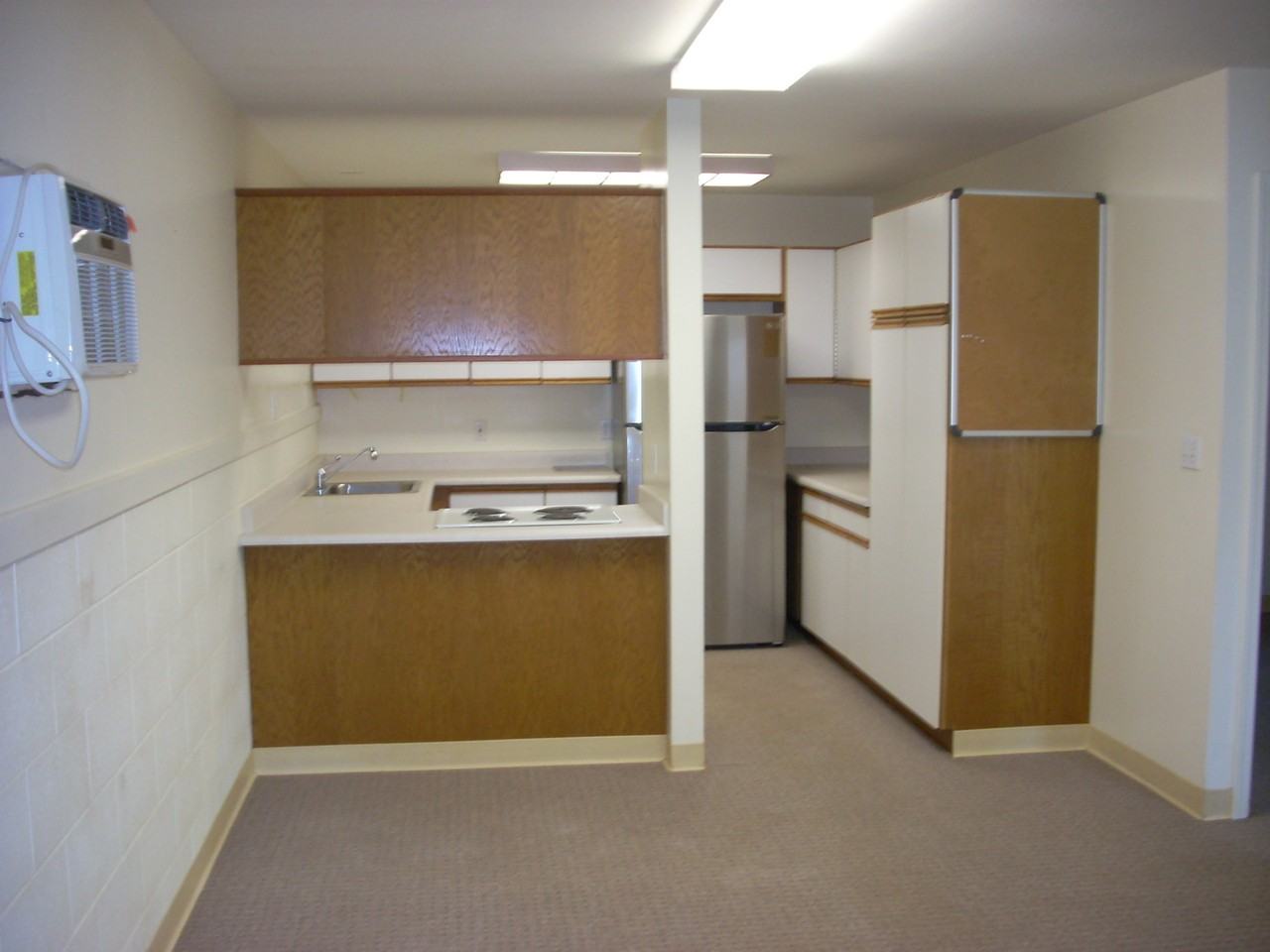 2463 Manoa Rd - Photo 2 of 17