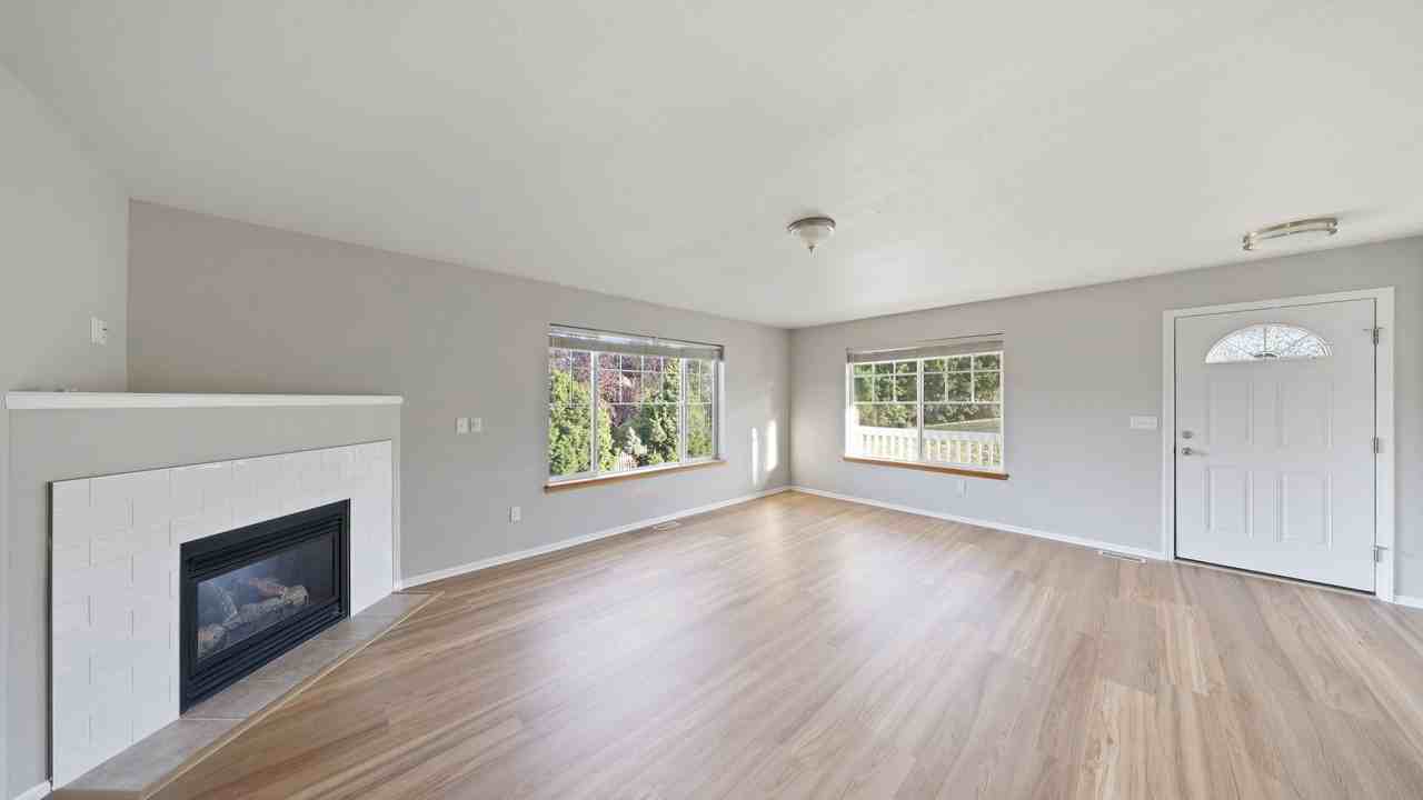 1550 Sw 17th Ave - Photo 2 of 16