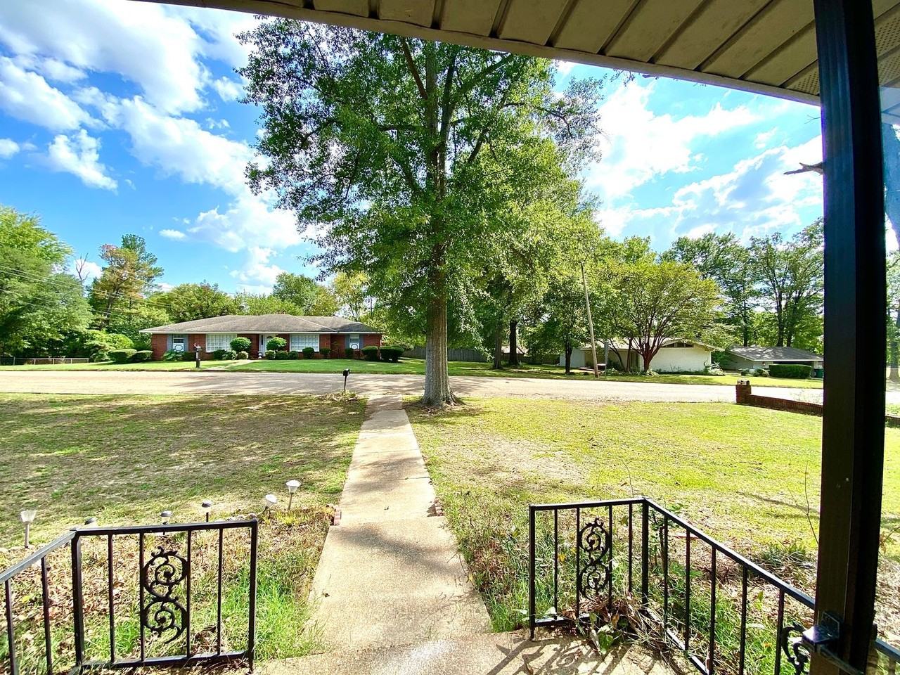 1100 Cleveland St - Photo 3 of 35