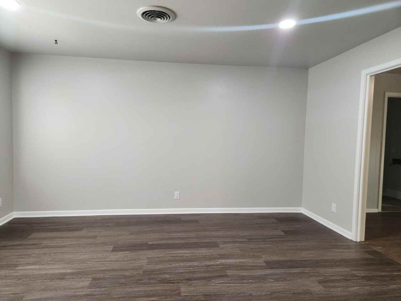 1006 Nancy Beth Dr - Photo 3 of 17