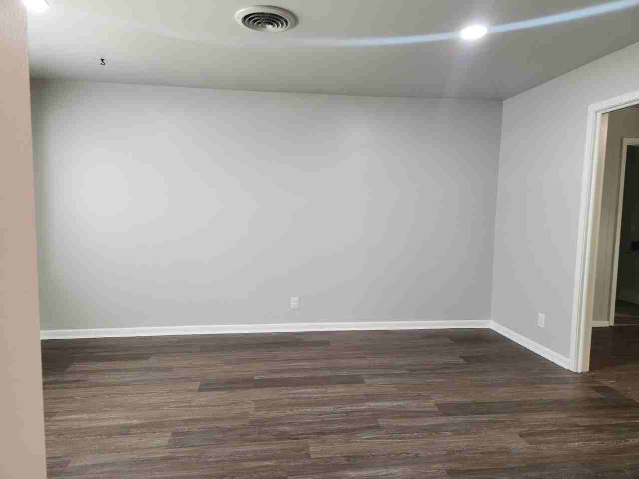 1006 Nancy Beth Dr - Photo 5 of 17