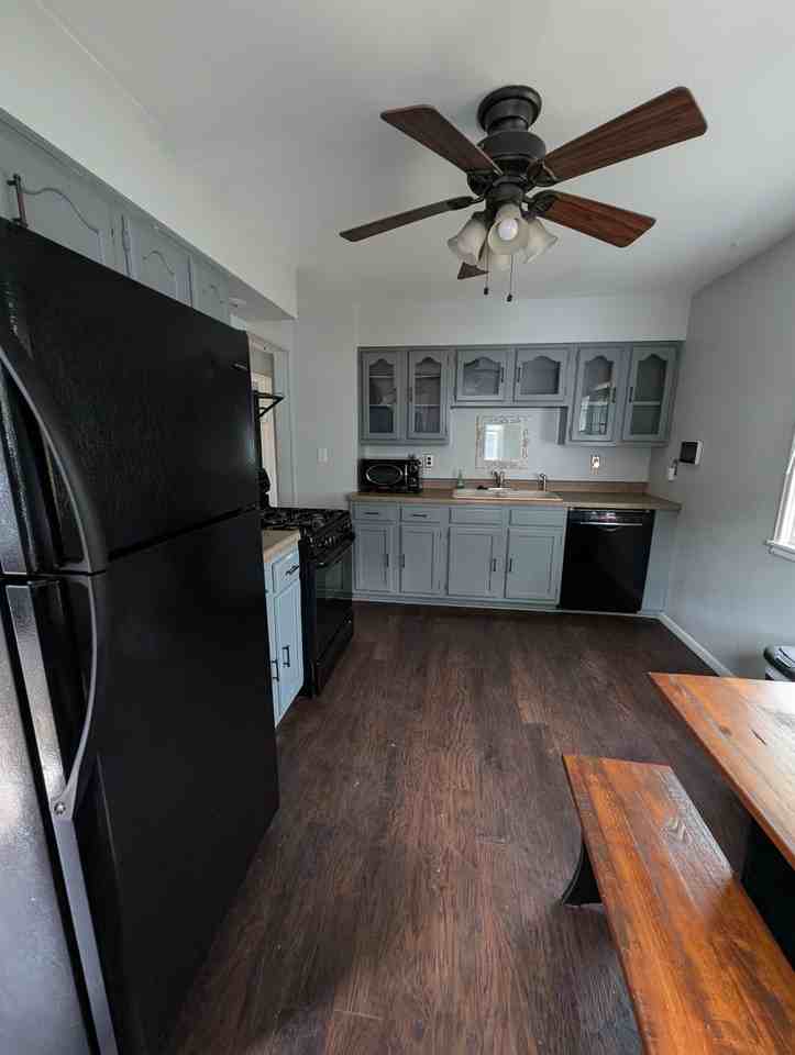 4933 N Glenaire Ct #NA - Photo 3 of 16