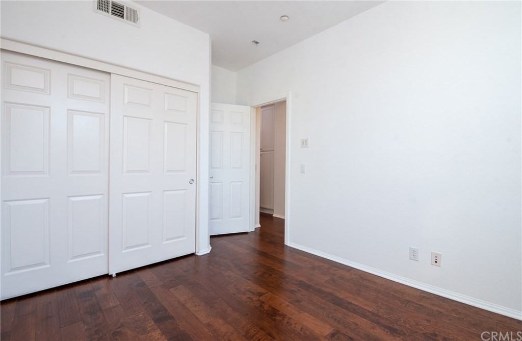 928 Lilac Lane - Photo 3 of 10