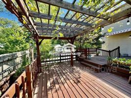 featured image of 1435 University Ave