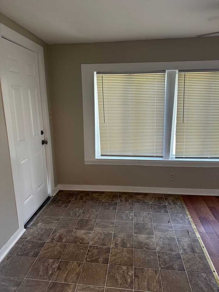 425 Boulevard St - Photo 3 of 6