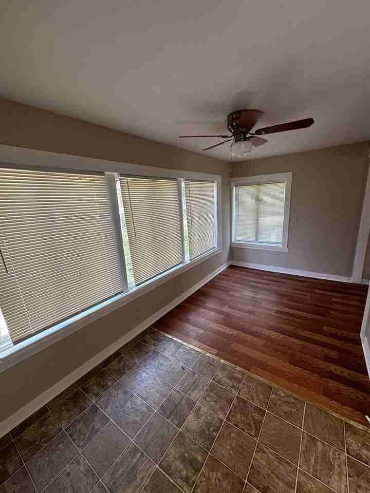 425 Boulevard St - Photo 4 of 6