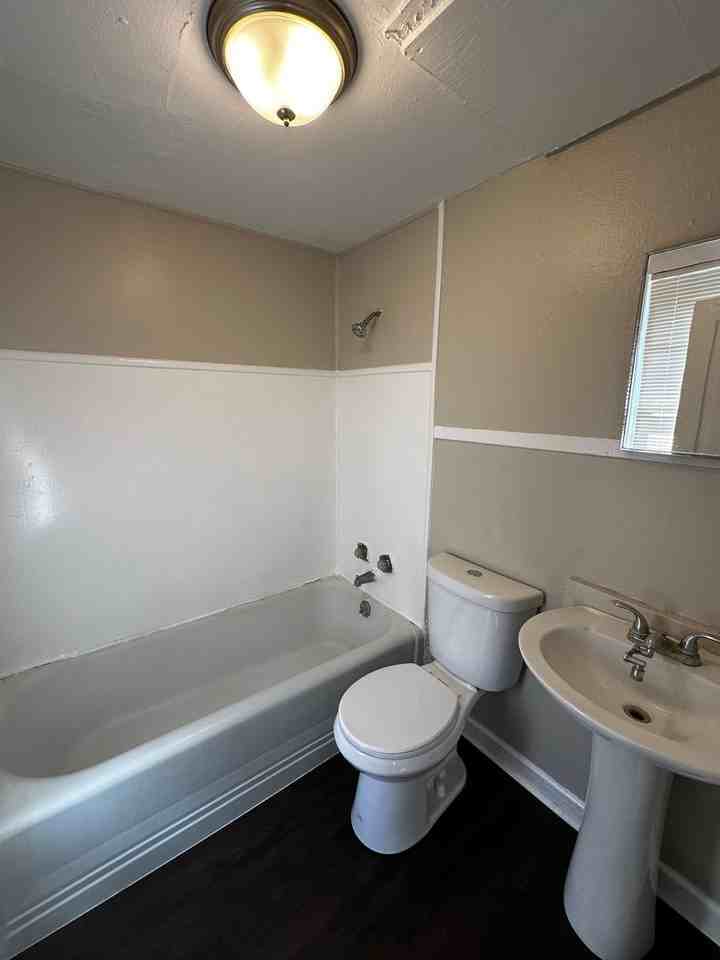 425 Boulevard St - Photo 6 of 6
