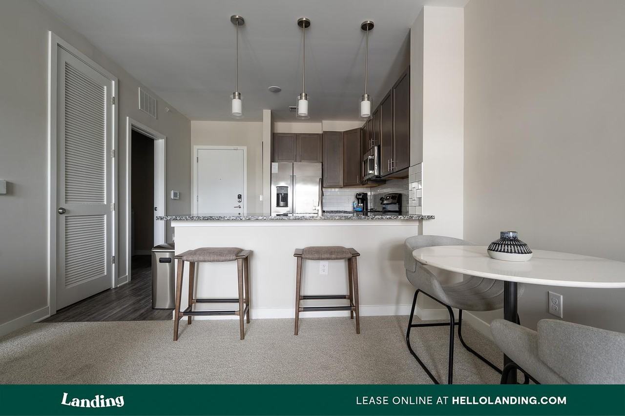 16200 Croft Drive - Photo 7 of 50