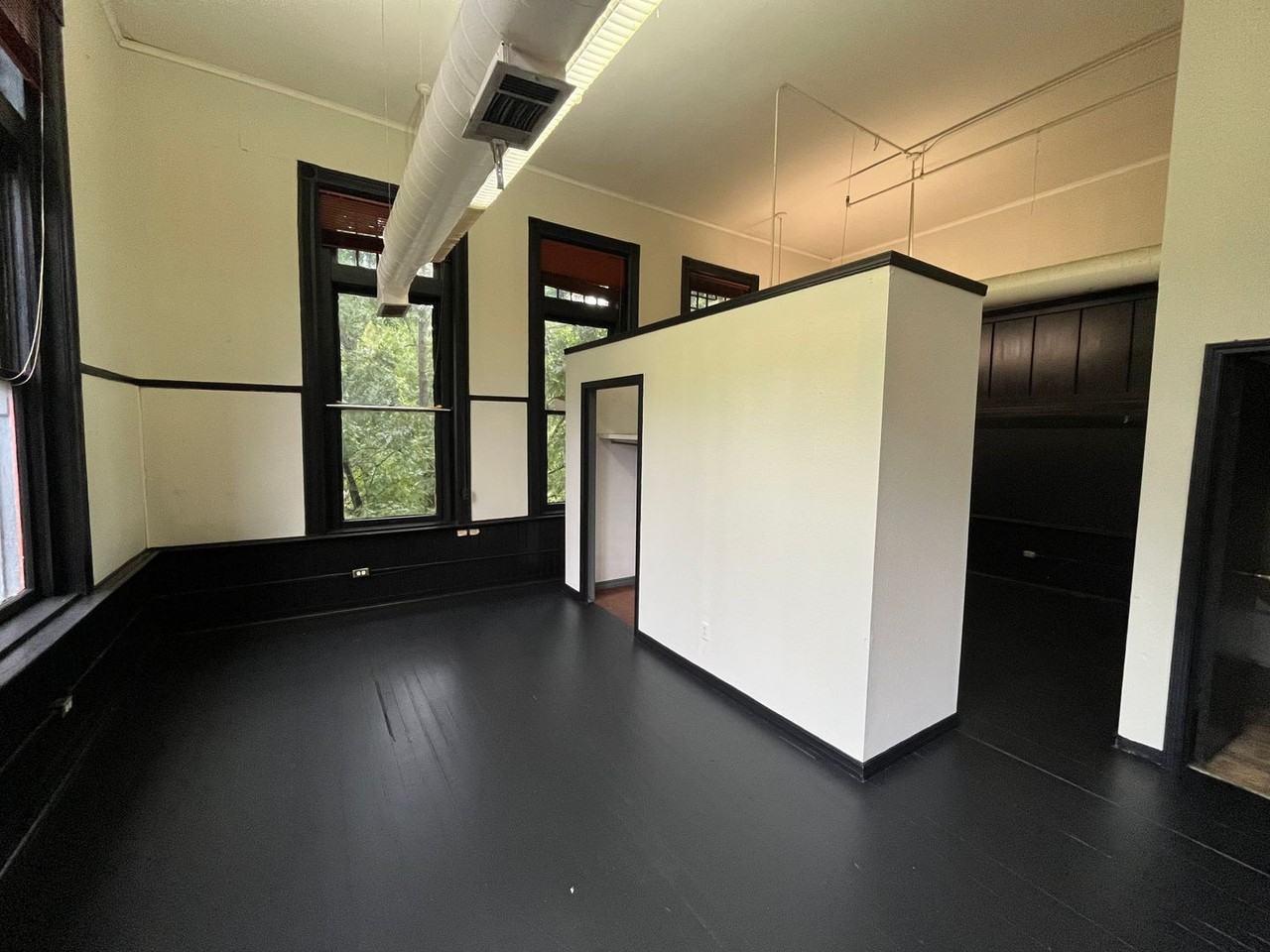 Belle Grove Schoolhouse Apartments - Photo 3 of 6