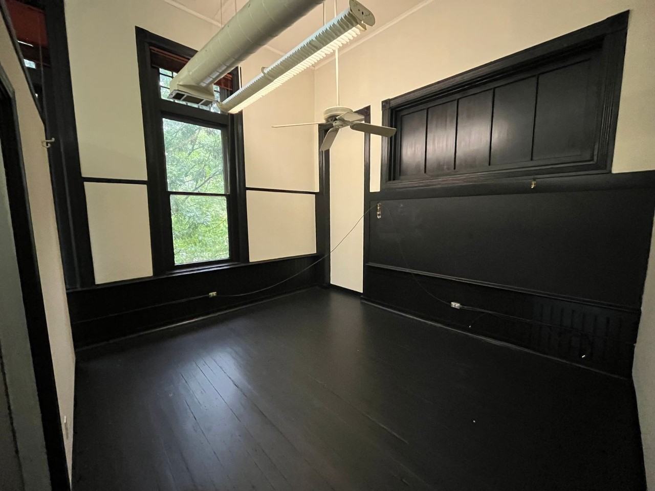 Belle Grove Schoolhouse Apartments - Photo 4 of 6