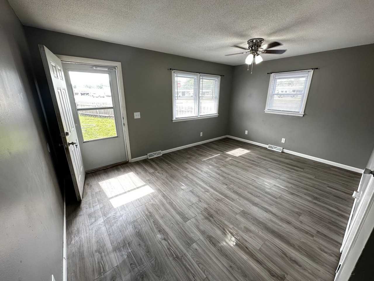 302 Morningside - Photo 2 of 9