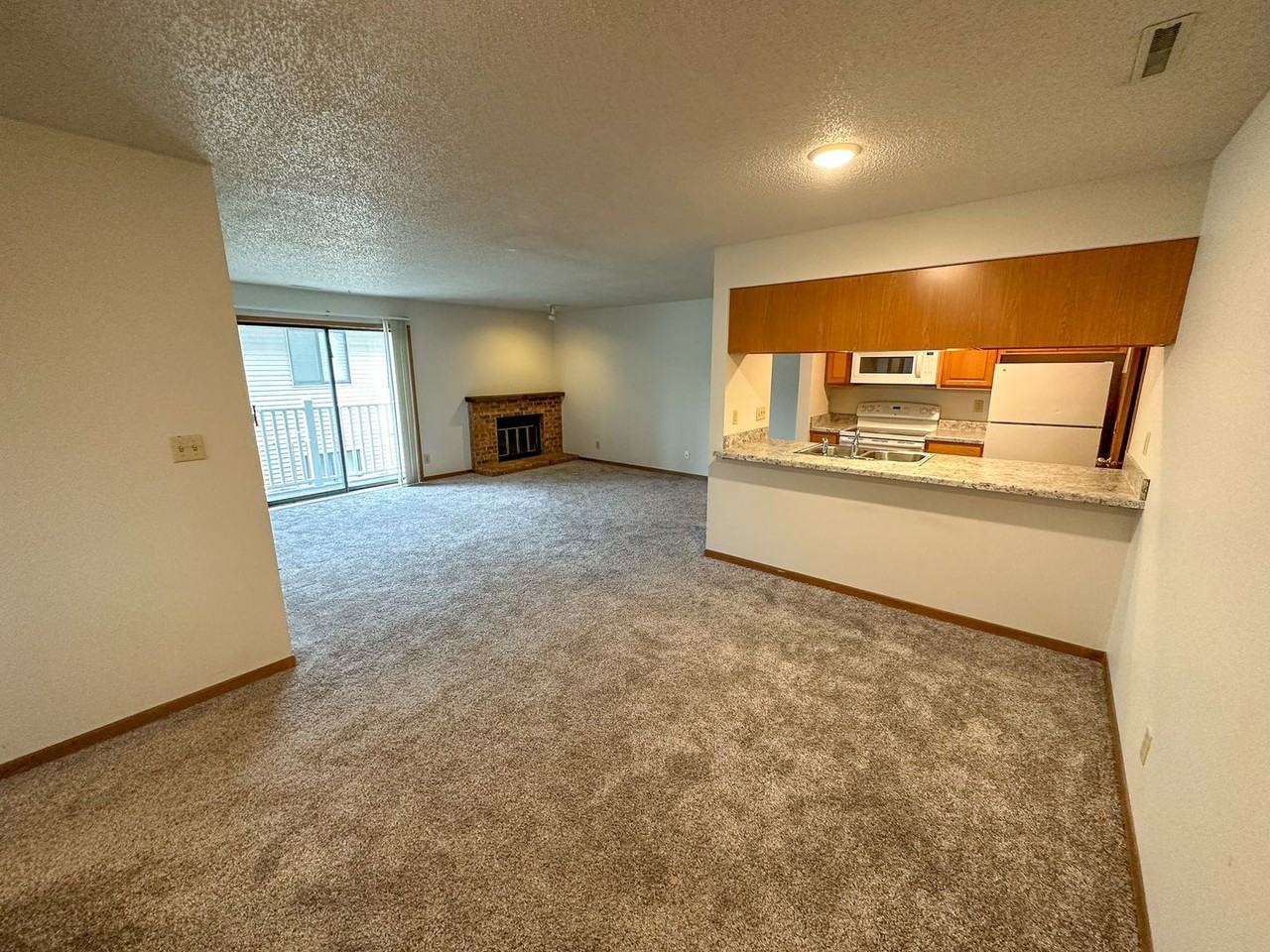 1225 Delaware - Photo 5 of 42