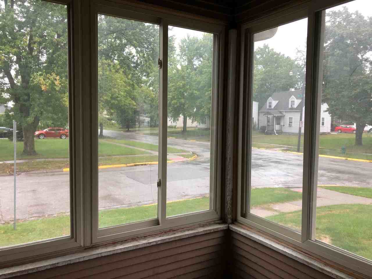 121 Howard - Photo 5 of 50