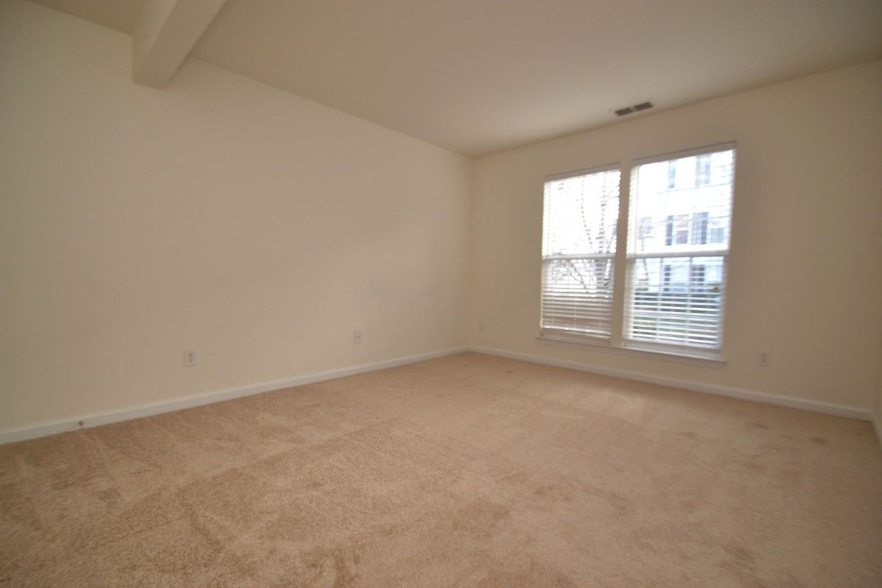 15777 Castle Watch Ave - Photo 6 of 16