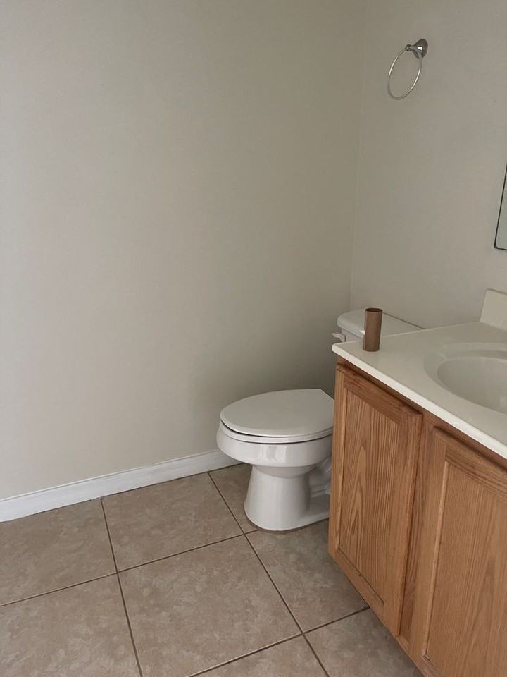 1412 Hathaway Ave - Photo 7 of 12