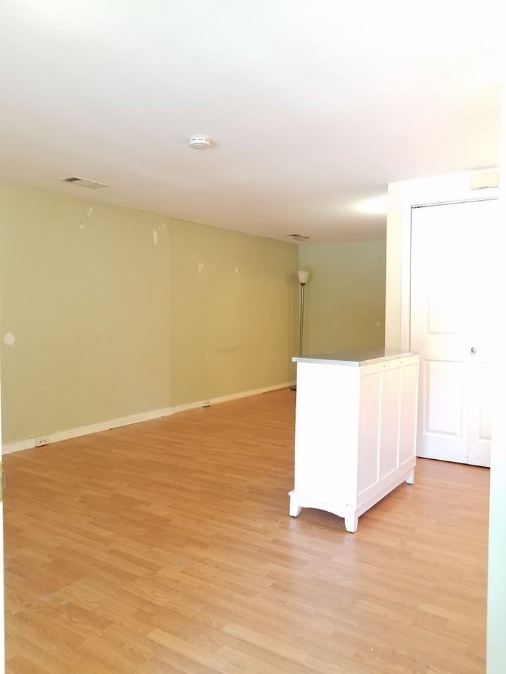 9810 Hellingly Pl #100 - Photo 3 of 16