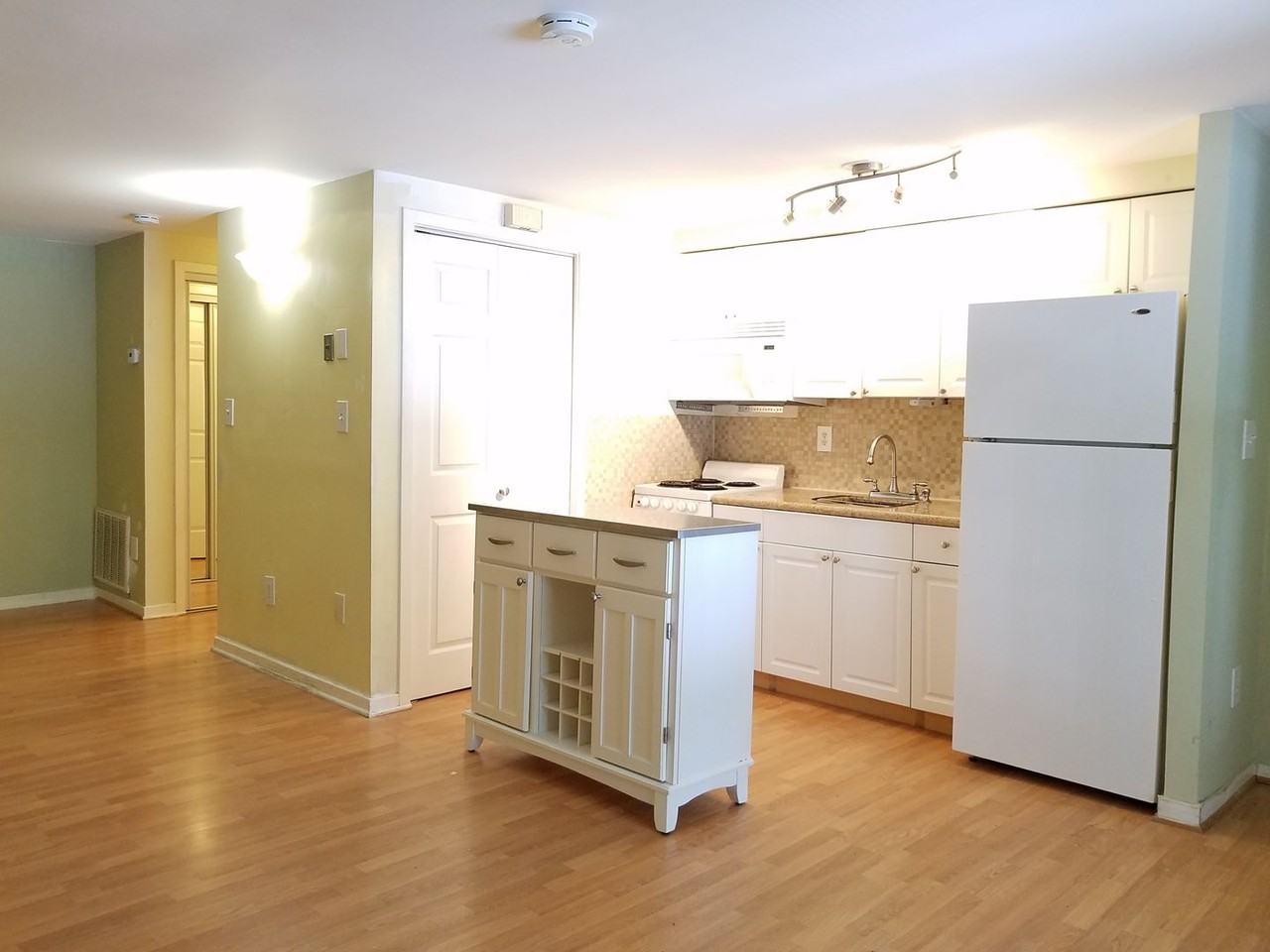 9810 Hellingly Pl #100 - Photo 5 of 16