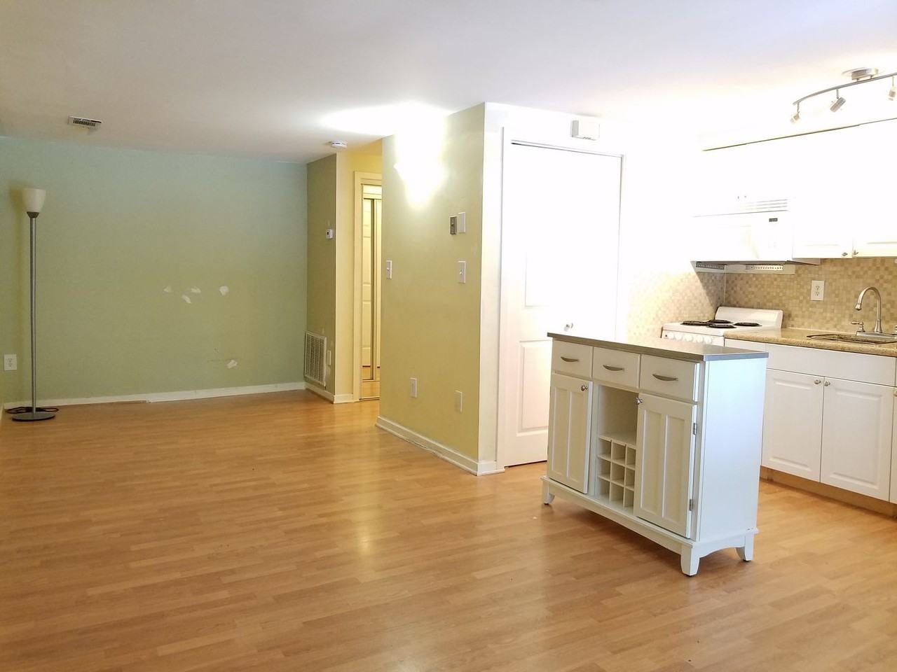 9810 Hellingly Pl #100 - Photo 6 of 16