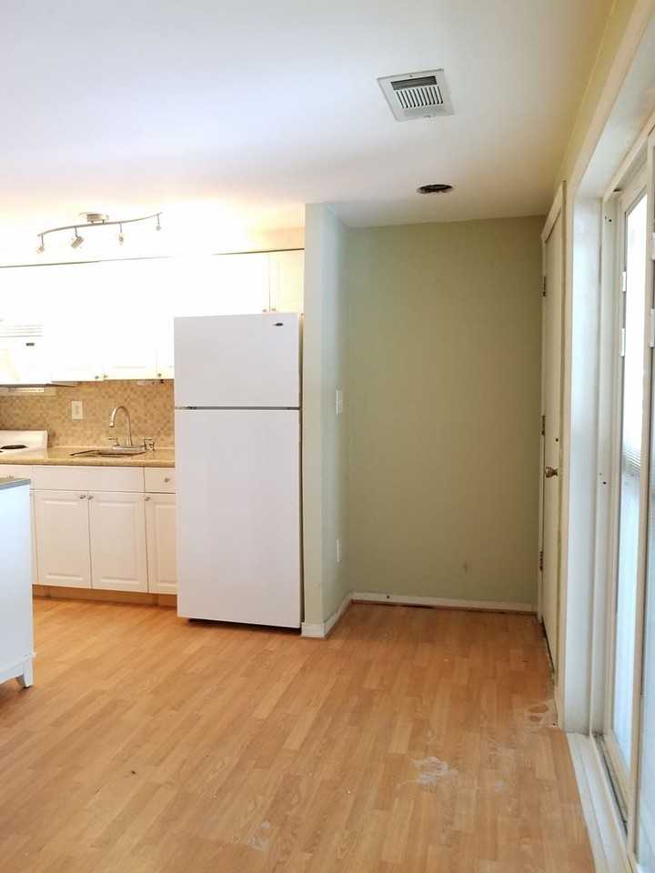9810 Hellingly Pl #100 - Photo 7 of 16