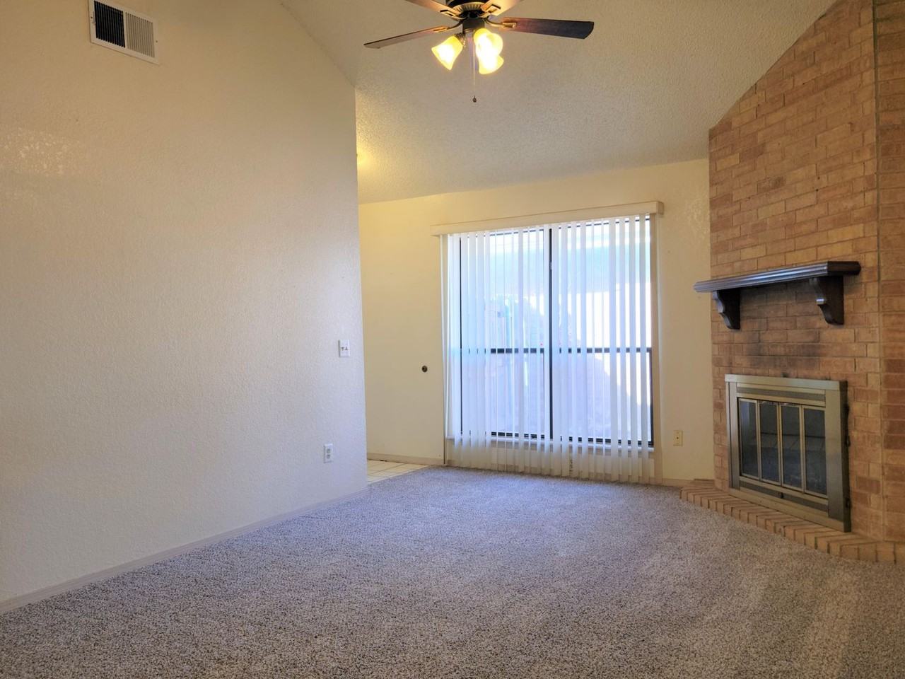 1033 Sw 103rd Ter - Photo 3 of 12