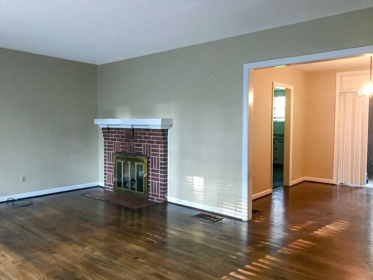 217 E Vineland Rd - Photo 2 of 9