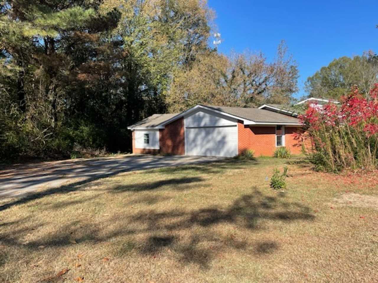 116 Sportsman Club Rd - Photo 2 of 13