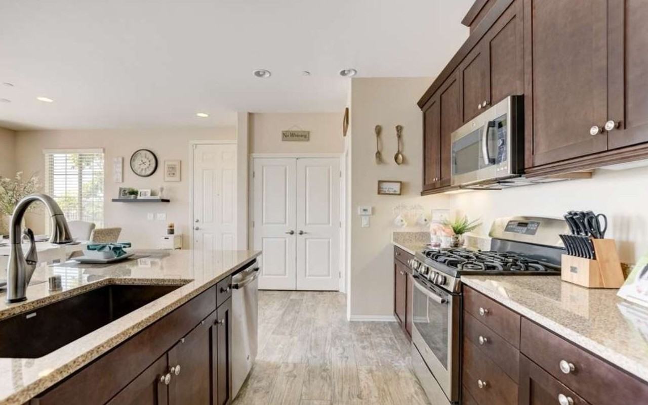 1785 Saltaire Pl #29 - Photo 4 of 26