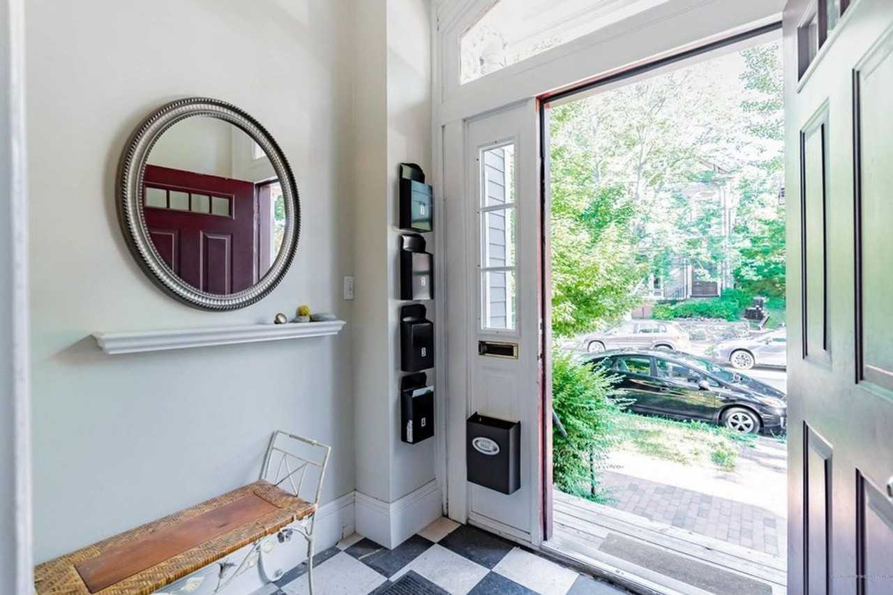 45 Deering St - Photo 3 of 29