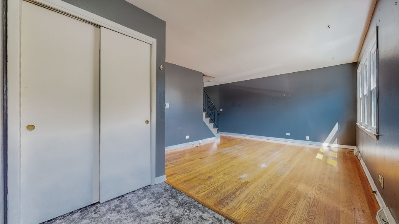 568 Lynn Ct #B - Photo 2 of 7