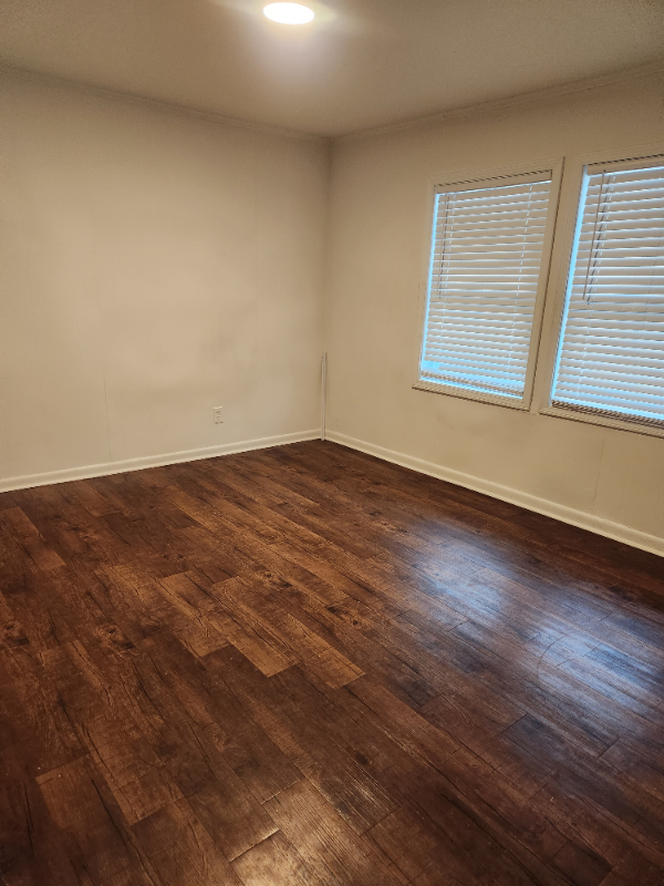 6112 Clane Dr Se - Photo 5 of 6