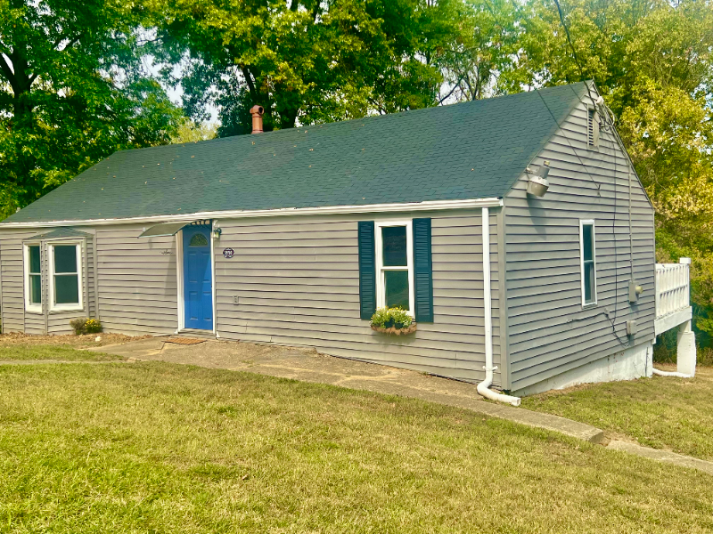 5950 Jessup Rd - Photo 2 of 21