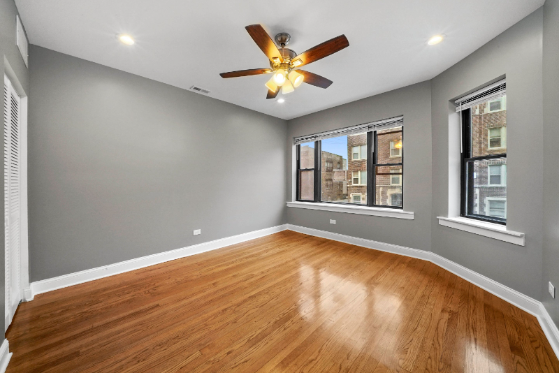 1619 E 70th St #3 - Photo 2 of 11