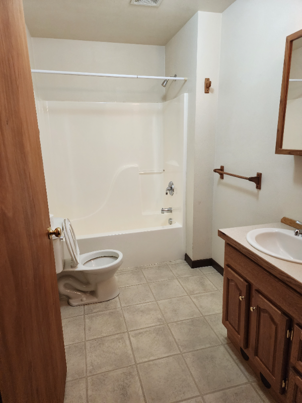 310 B St #C - Photo 2 of 13