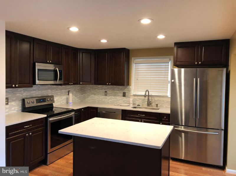 3034 Braxton Wood Ct - Photo 3 of 20