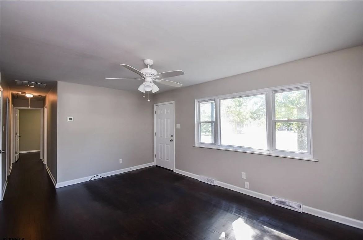 500 Garfield Ave #NA - Photo 3 of 4