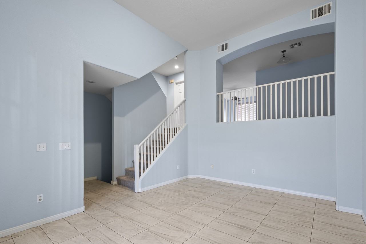 2764 Fountain Vista Ln #FV - Photo 2 of 14