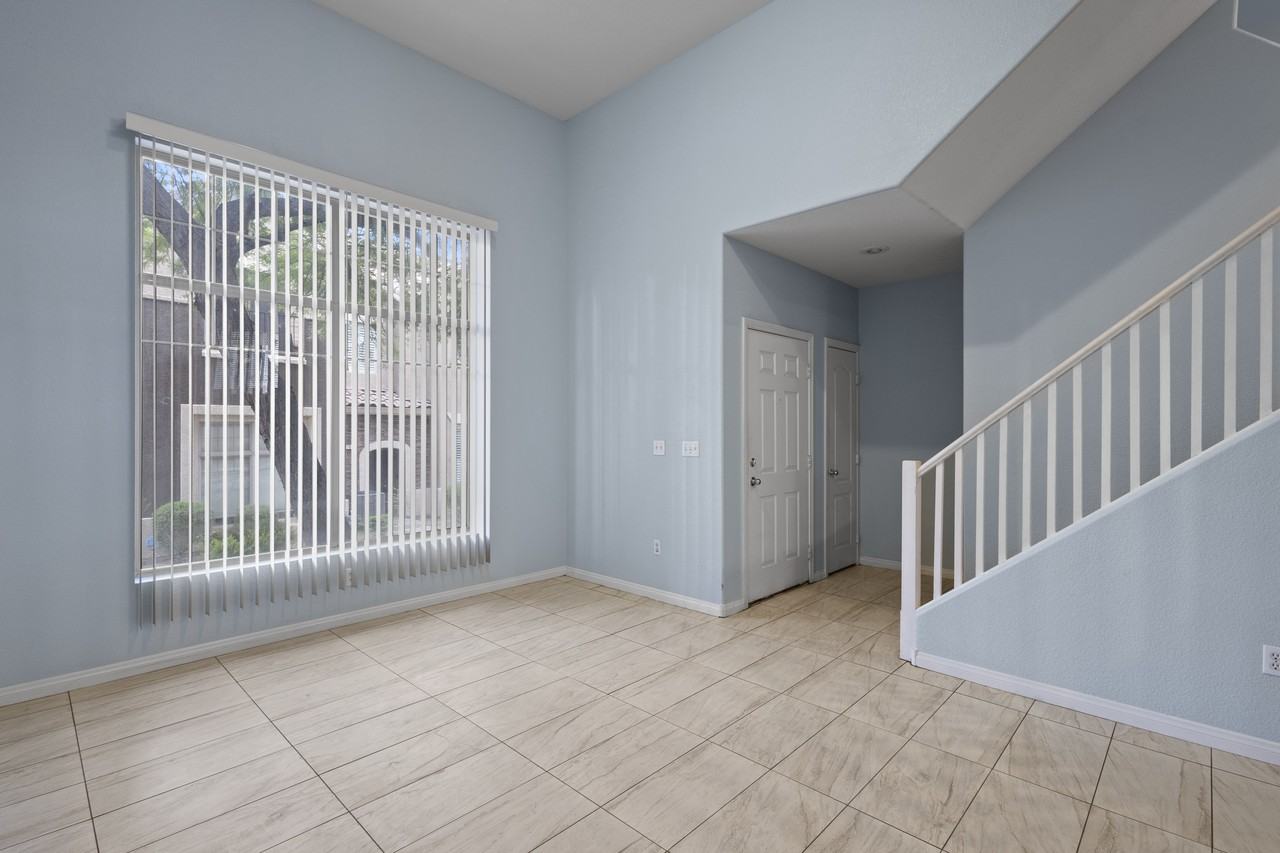 2764 Fountain Vista Ln #FV - Photo 3 of 14