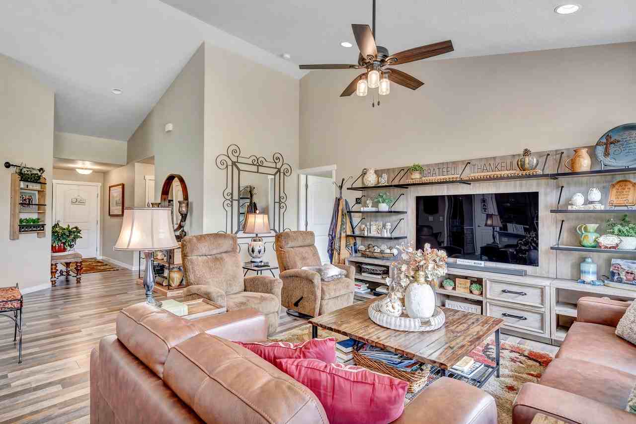 15738 Long Valley Dr #NA - Photo 5 of 18