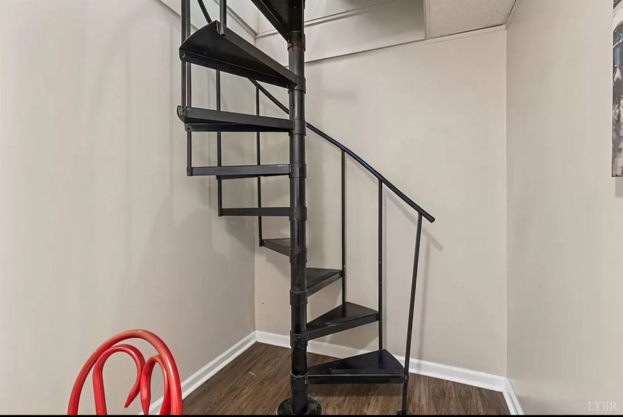 139 Breckenbridge Street #NA - Photo 3 of 19