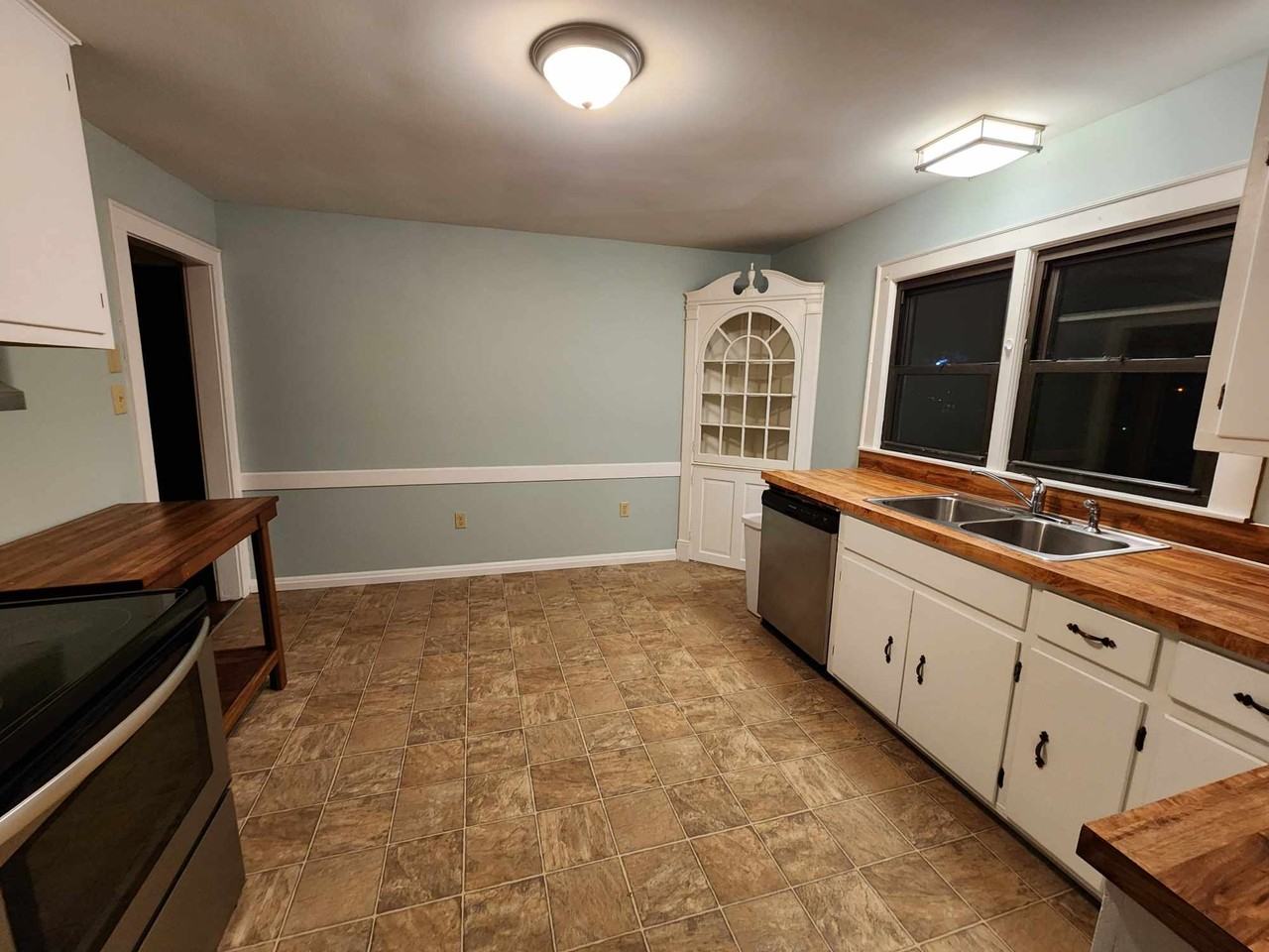 60 Maple Tree Dr #NA - Photo 2 of 7