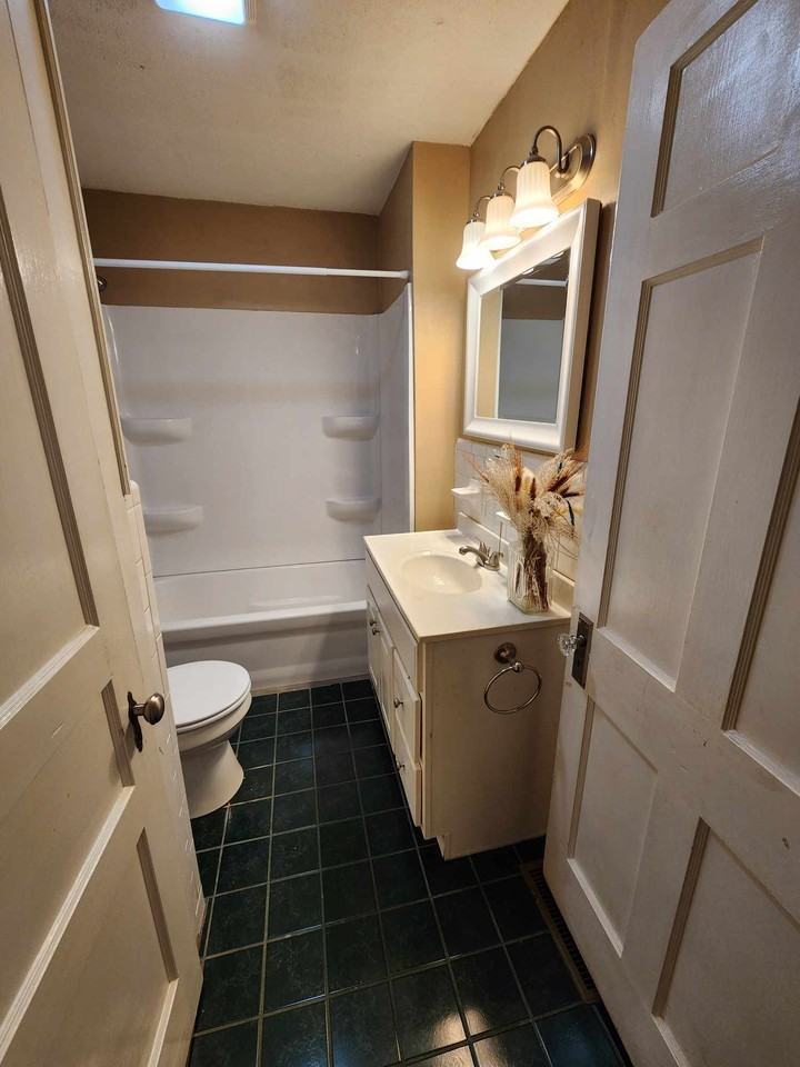 60 Maple Tree Dr #NA - Photo 3 of 7