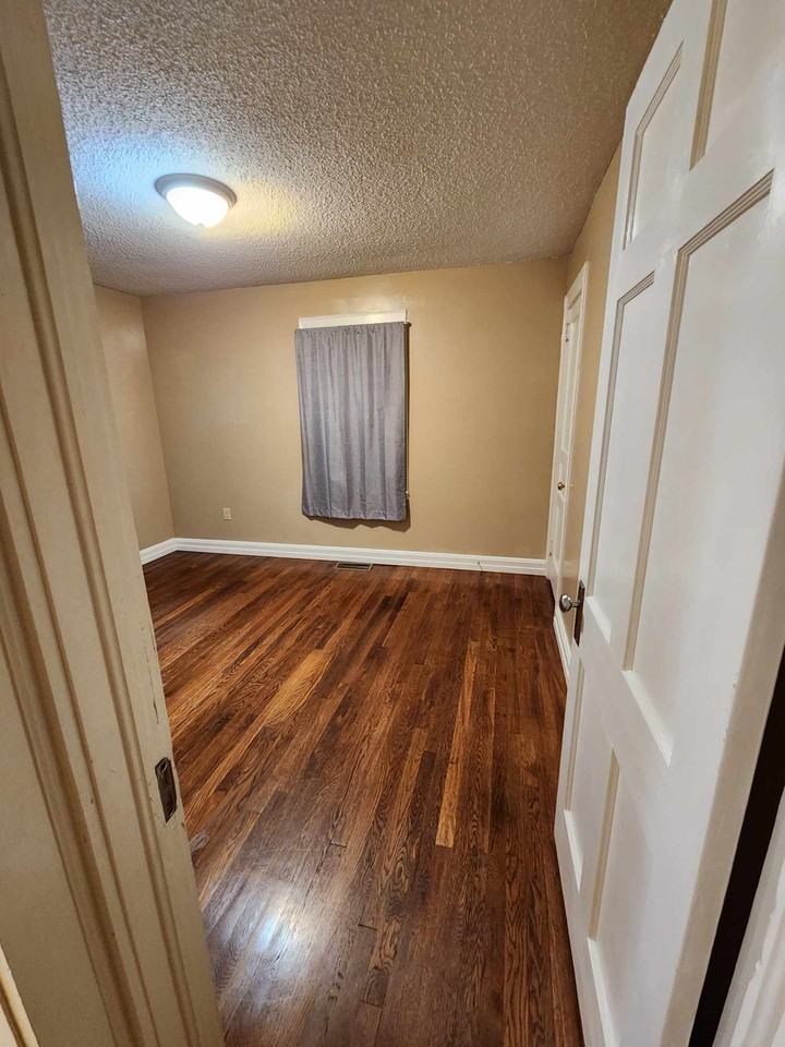 60 Maple Tree Dr #NA - Photo 5 of 7