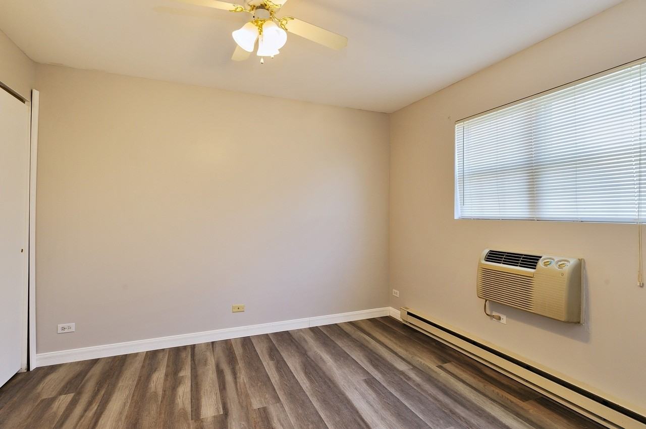 1480 Spring Brook Ct #2A - Photo 5 of 25