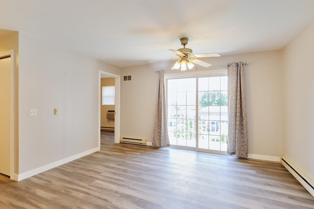 1480 Spring Brook Ct #2A - Photo 6 of 25