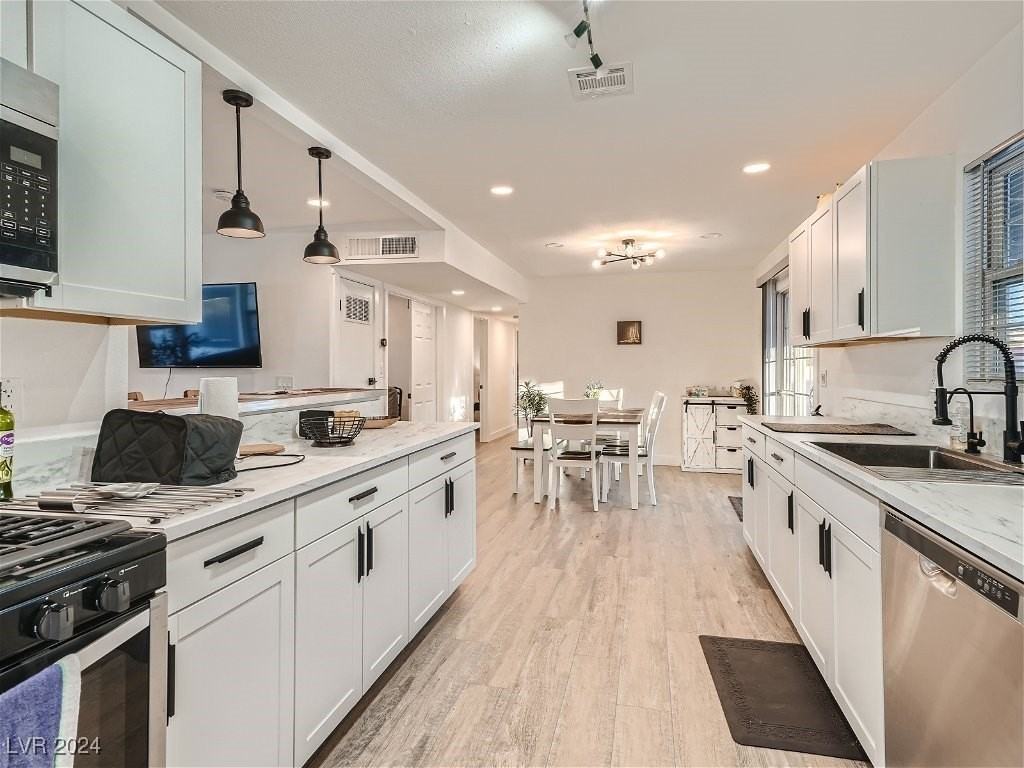 75 Constitution Avenue - Photo 6 of 11