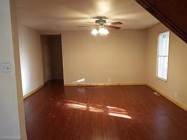406 South 31st Street - Photo 2 of 10