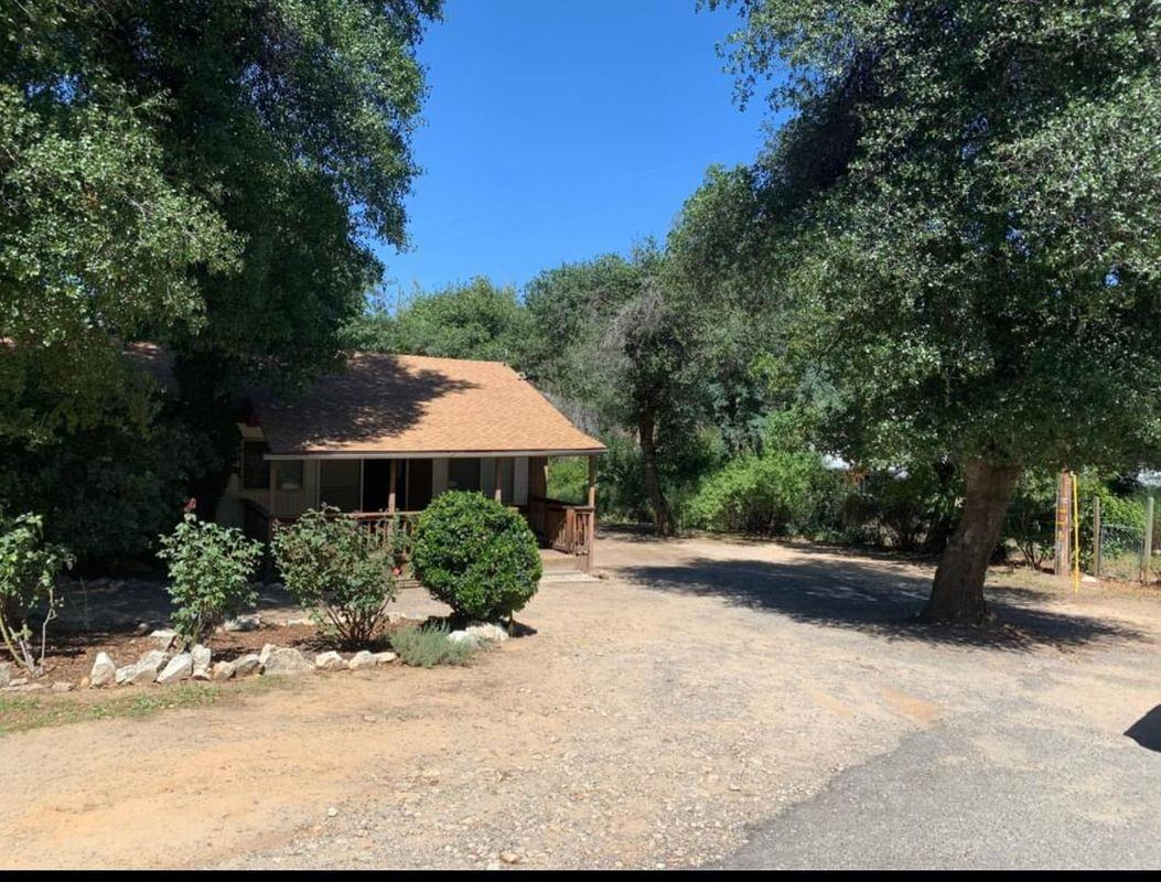 15066 Miners Gulch Rd - Photo 3 of 12