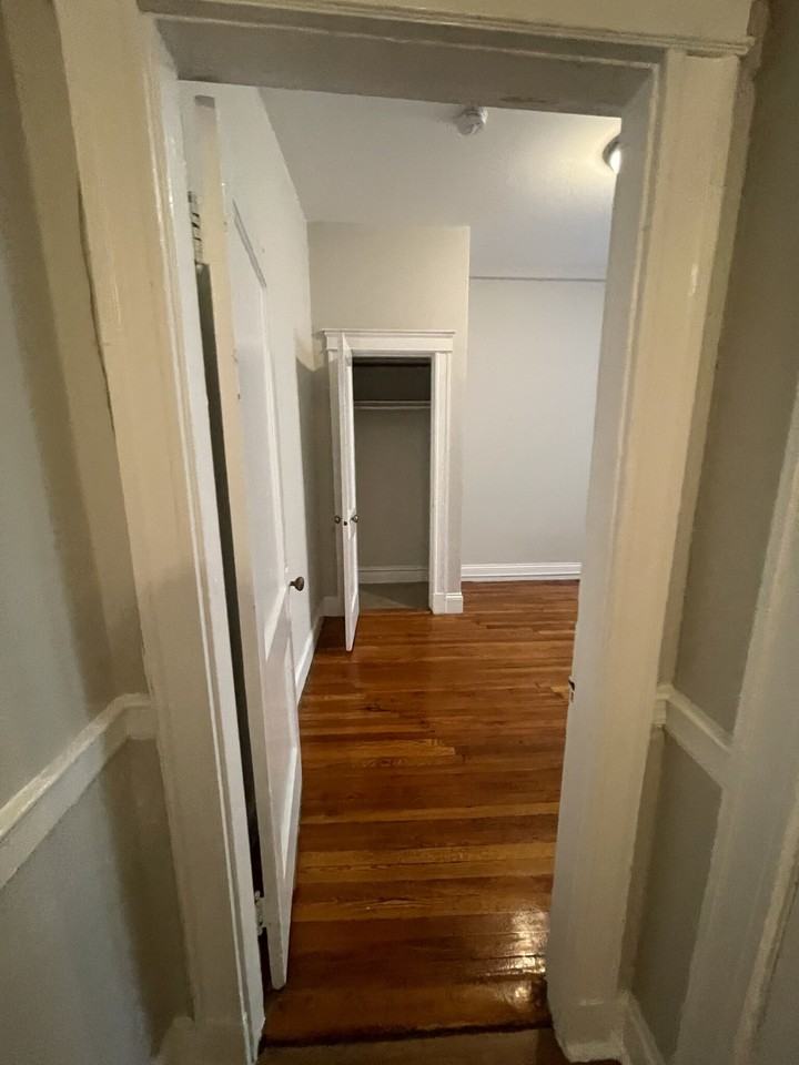 1193 Commonwealth Ave #5 - Photo 7 of 17