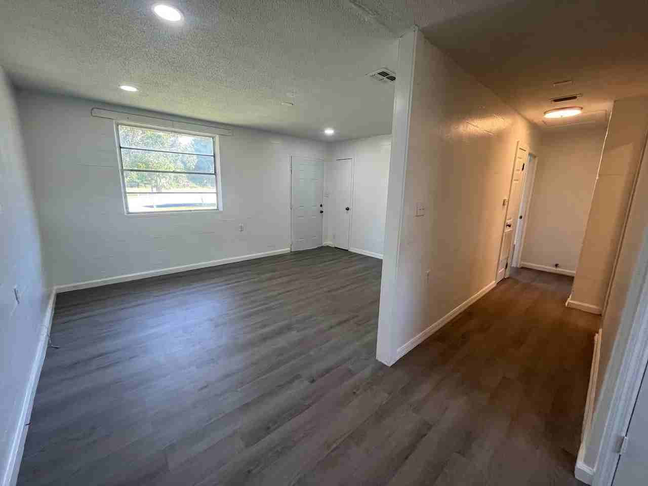 Horizon Circle Apartments - Photo 4 of 19