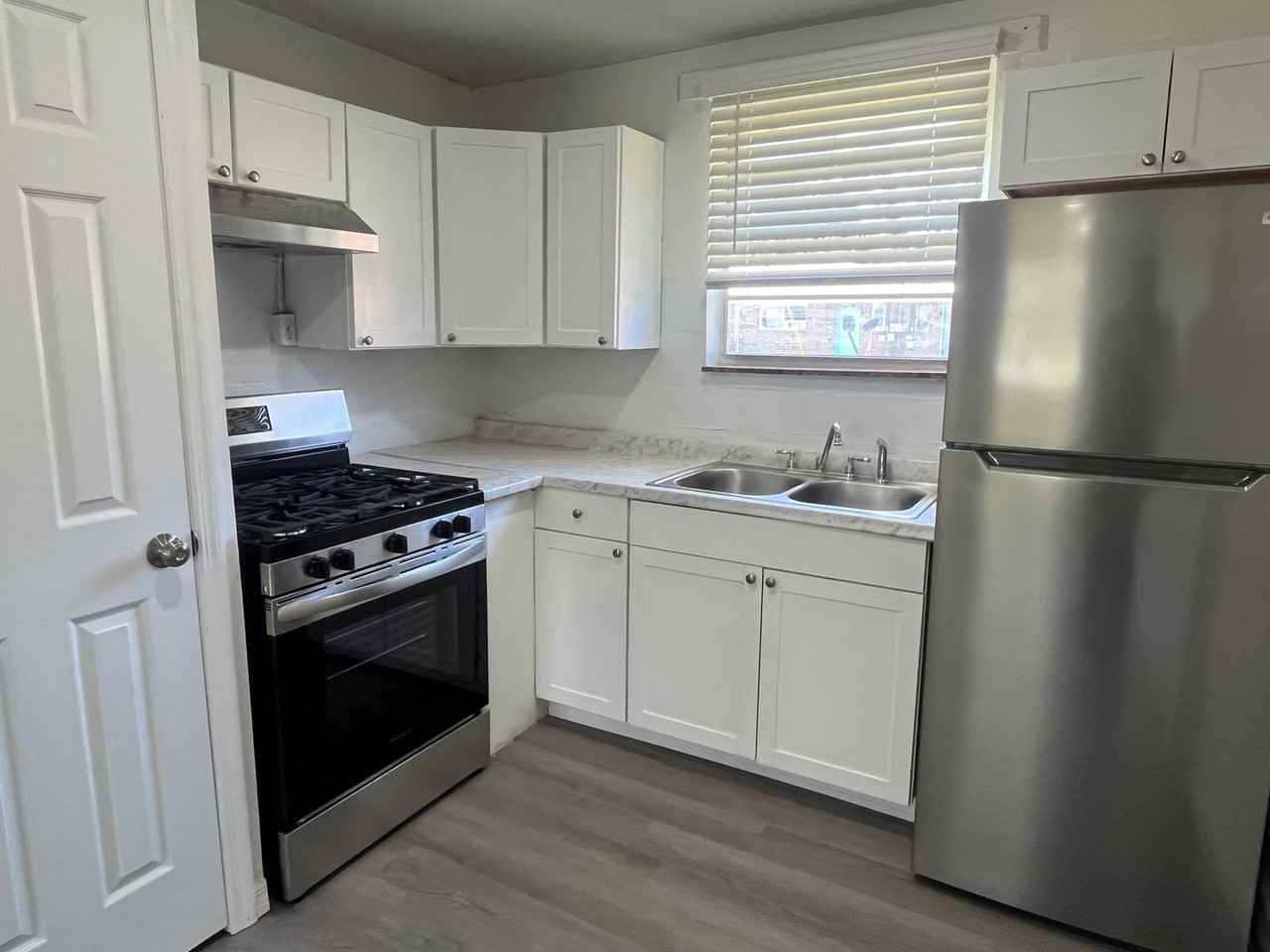 Horizon Circle Apartments - Photo 6 of 19